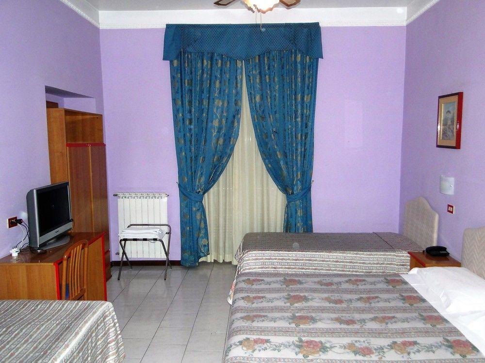 Hotel Altavilla 9 Рим Екстериор снимка