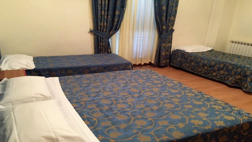 Hotel Altavilla 9 Рим Екстериор снимка