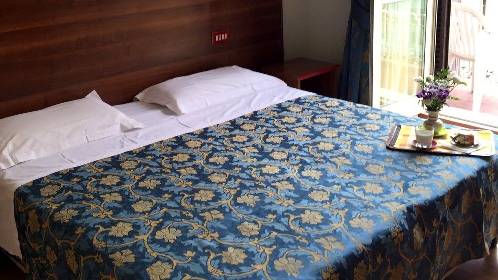 Hotel Altavilla 9 Рим Екстериор снимка